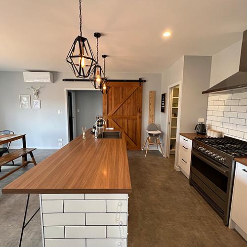 home cleaning kitchen